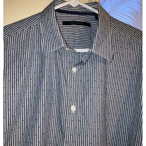 Perry Ellis Men’s Button SZ Large  Long Sleeve